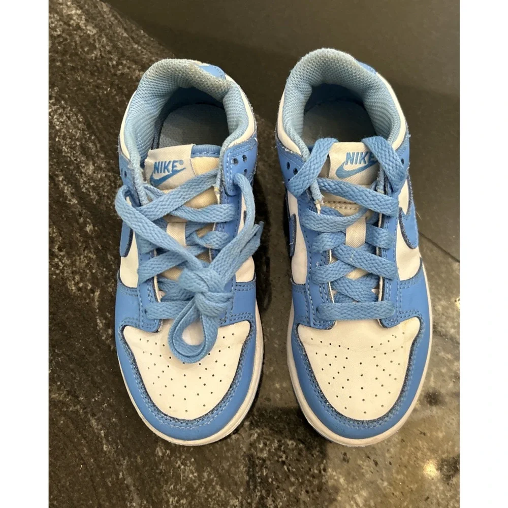 Nike product pair